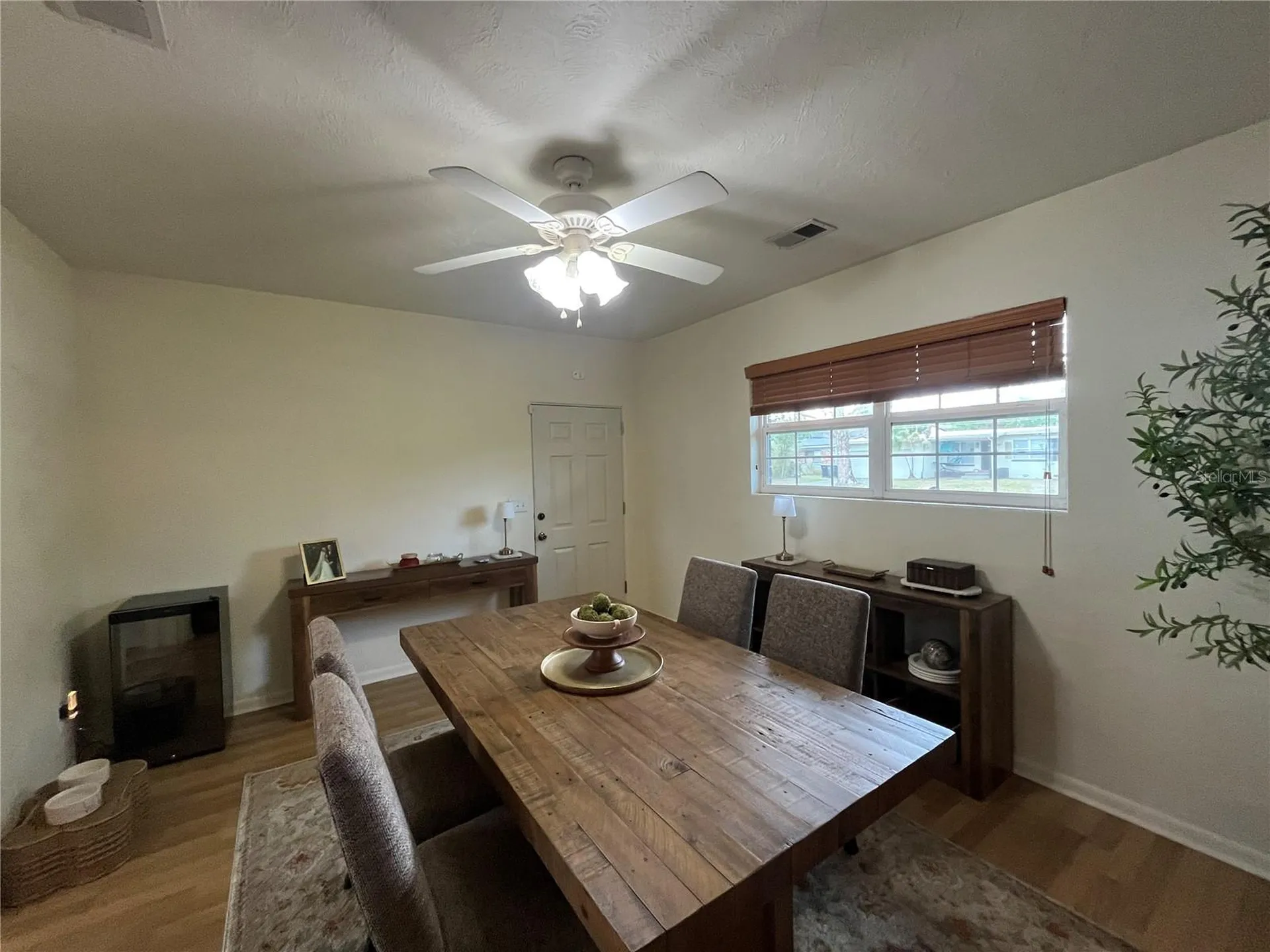 2102 Shaffer Place Orlando FL 32806