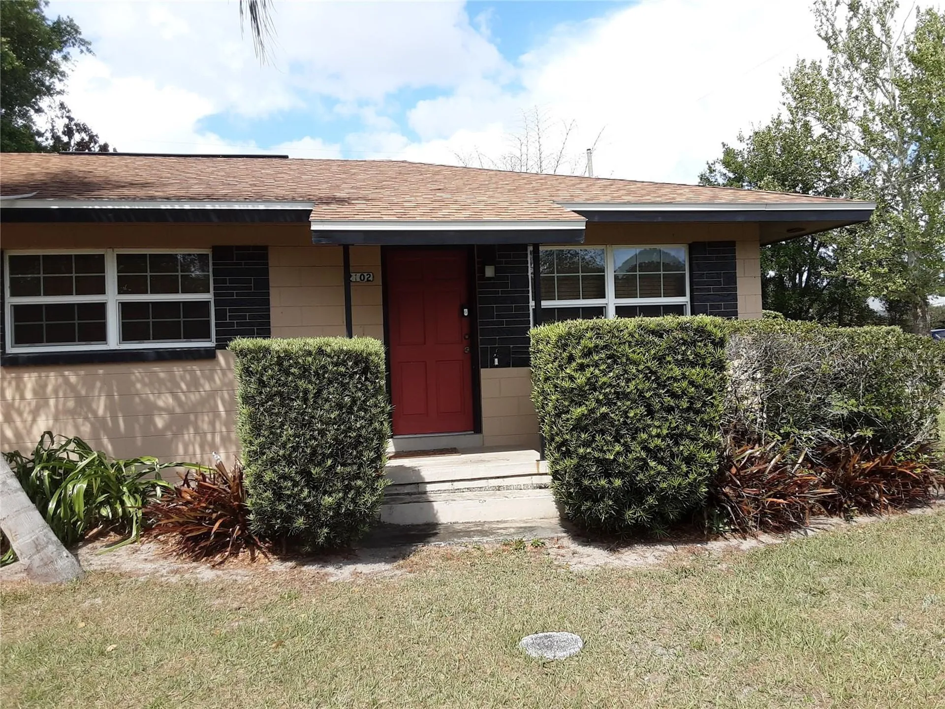 2102 Shaffer Place Orlando FL 32806
