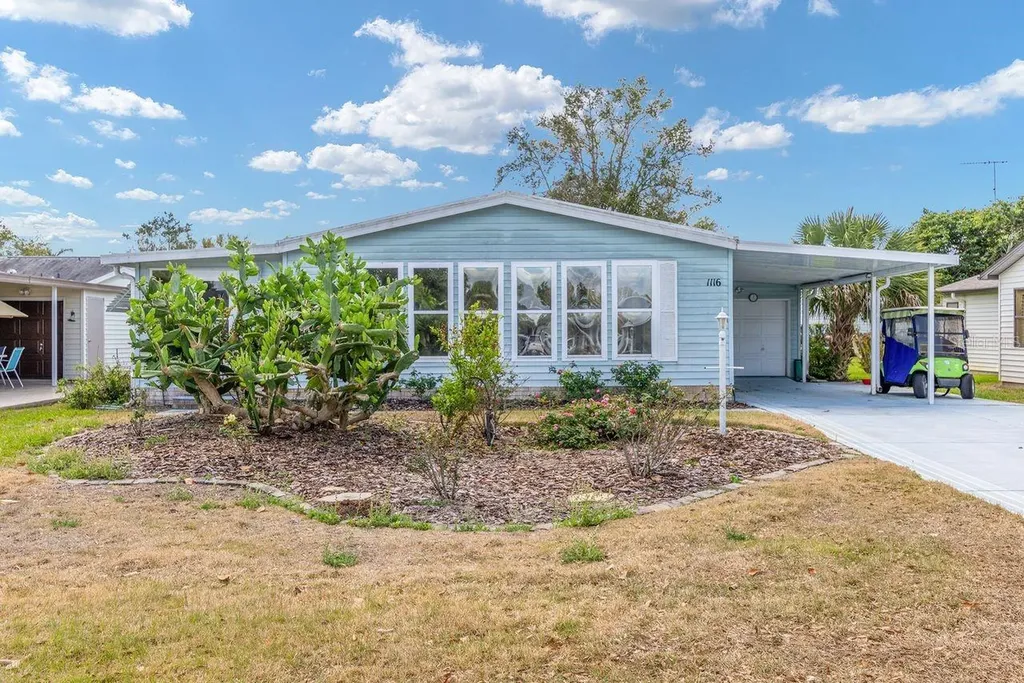 1116 W Boone Court Lady Lake FL 32159