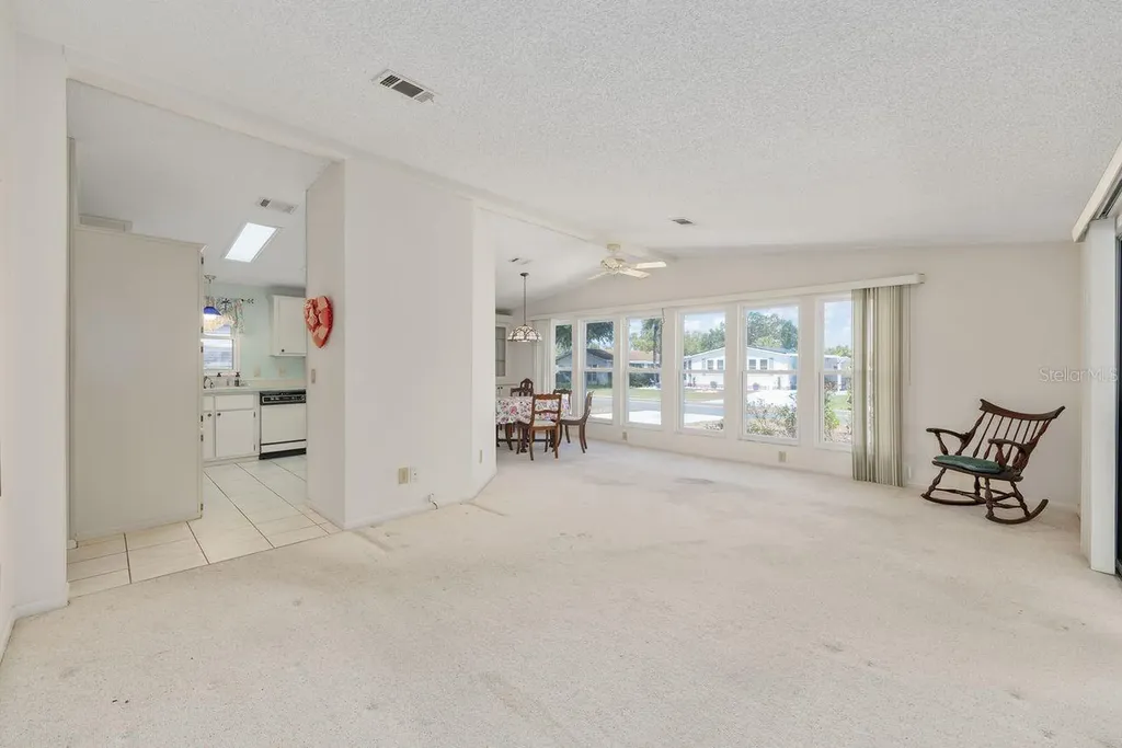 1116 W Boone Court Lady Lake FL 32159