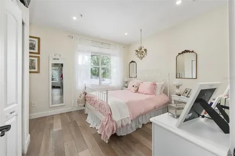 621 SW 10th Street Gainesville FL 32601