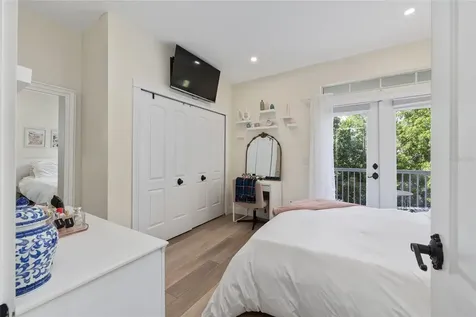 621 SW 10th Street Gainesville FL 32601