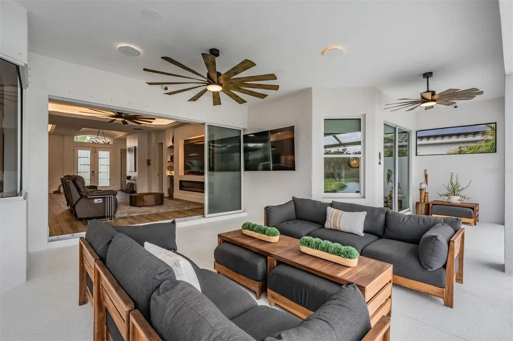 16007 39th Glen E Parrish FL 34219