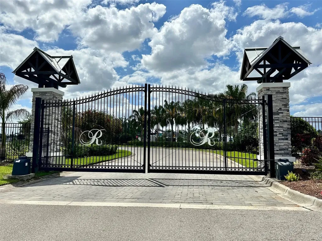 16007 39th Glen E Parrish FL 34219