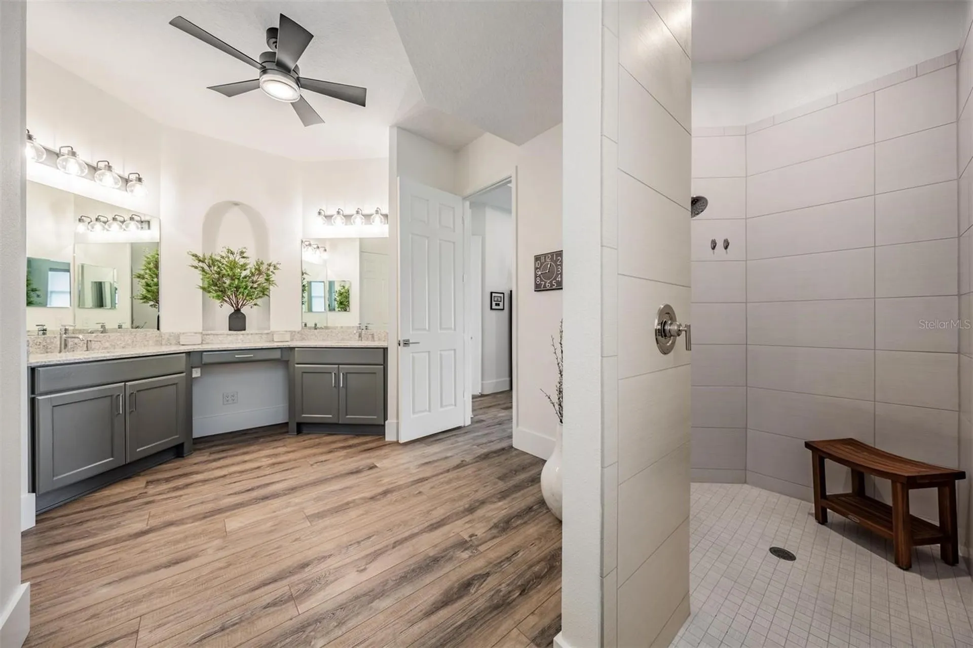 16007 39th Glen E Parrish FL 34219