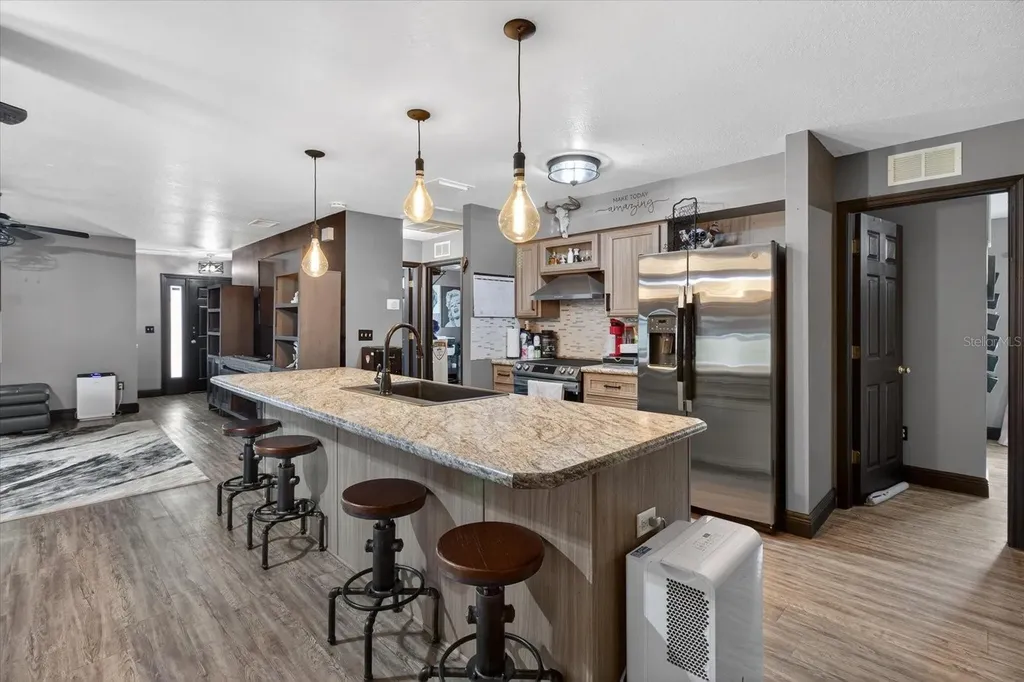 1005 13th Avenue NW Largo FL 33770