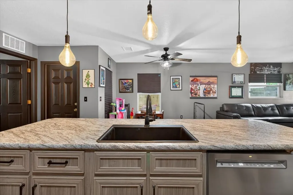 1005 13th Avenue NW Largo FL 33770