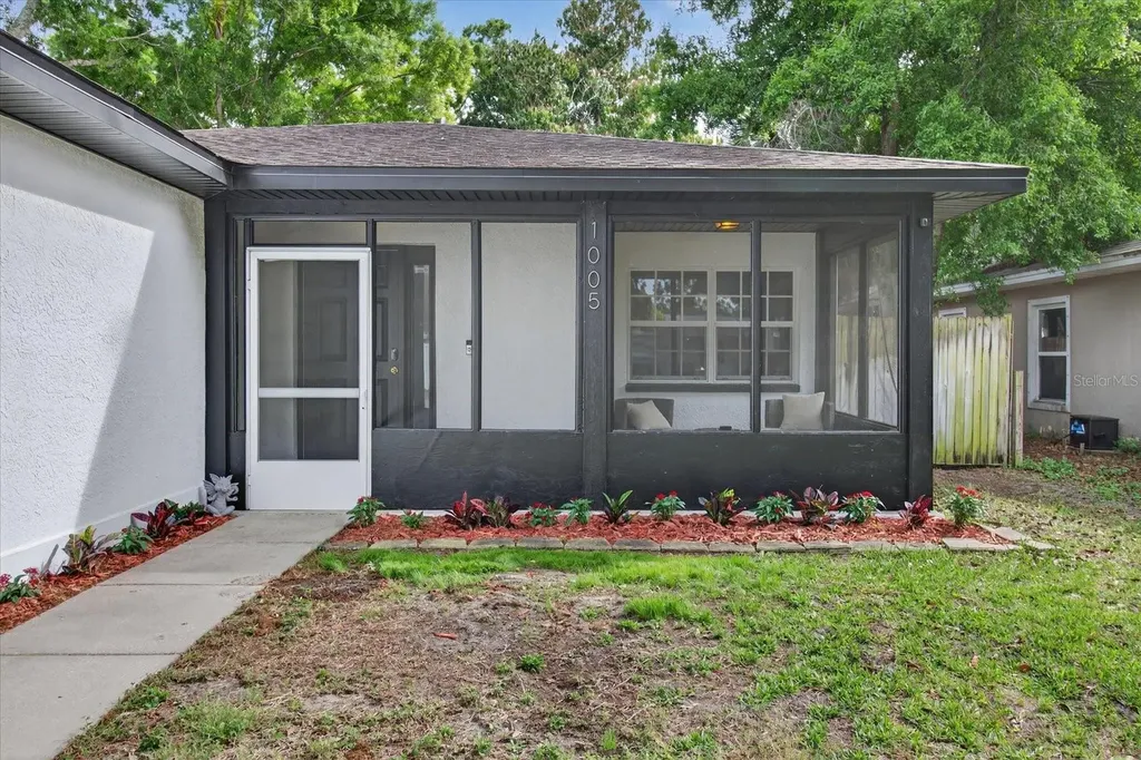 1005 13th Avenue NW Largo FL 33770