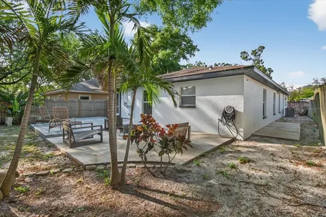 1005 13th Avenue NW Largo FL 33770
