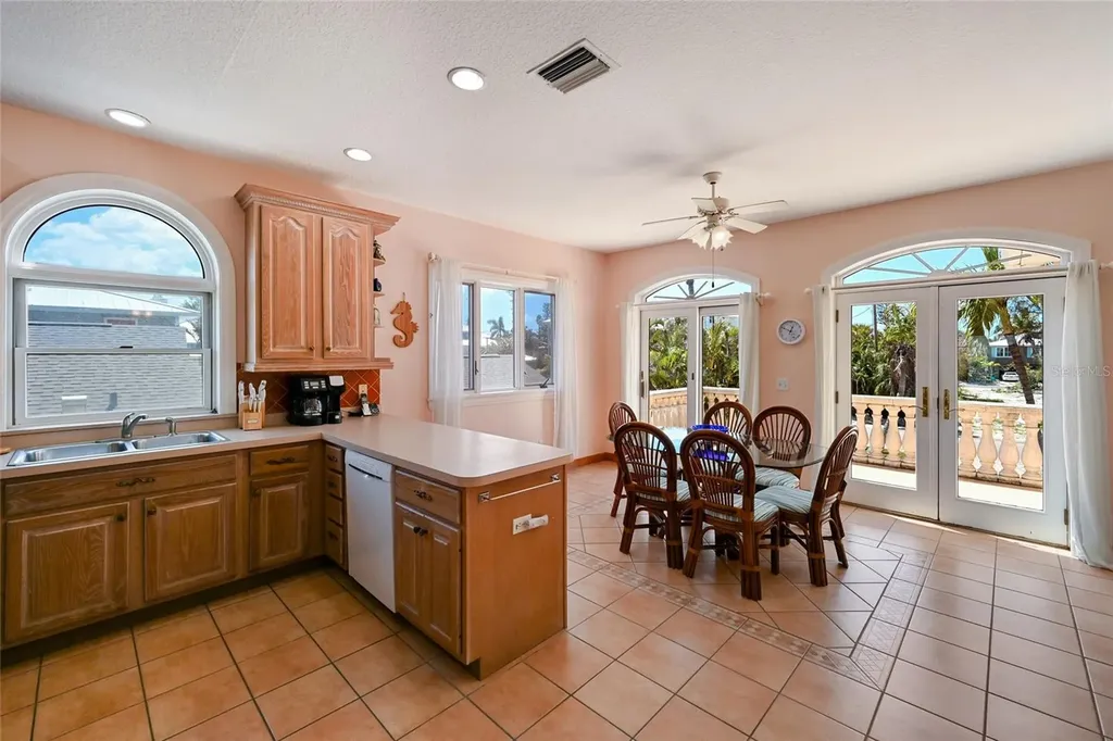 889 N Shore Drive Anna Maria FL 34216