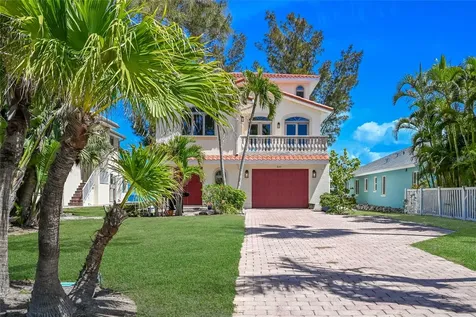 889 N Shore Drive Anna Maria FL 34216