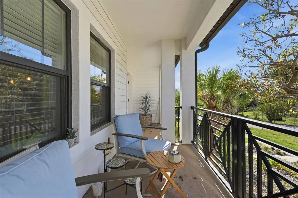 4921 W Paul Avenue Tampa FL 33611