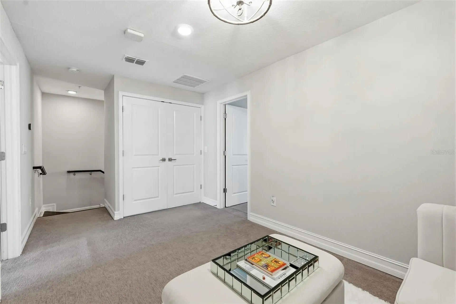 4921 W Paul Avenue Tampa FL 33611