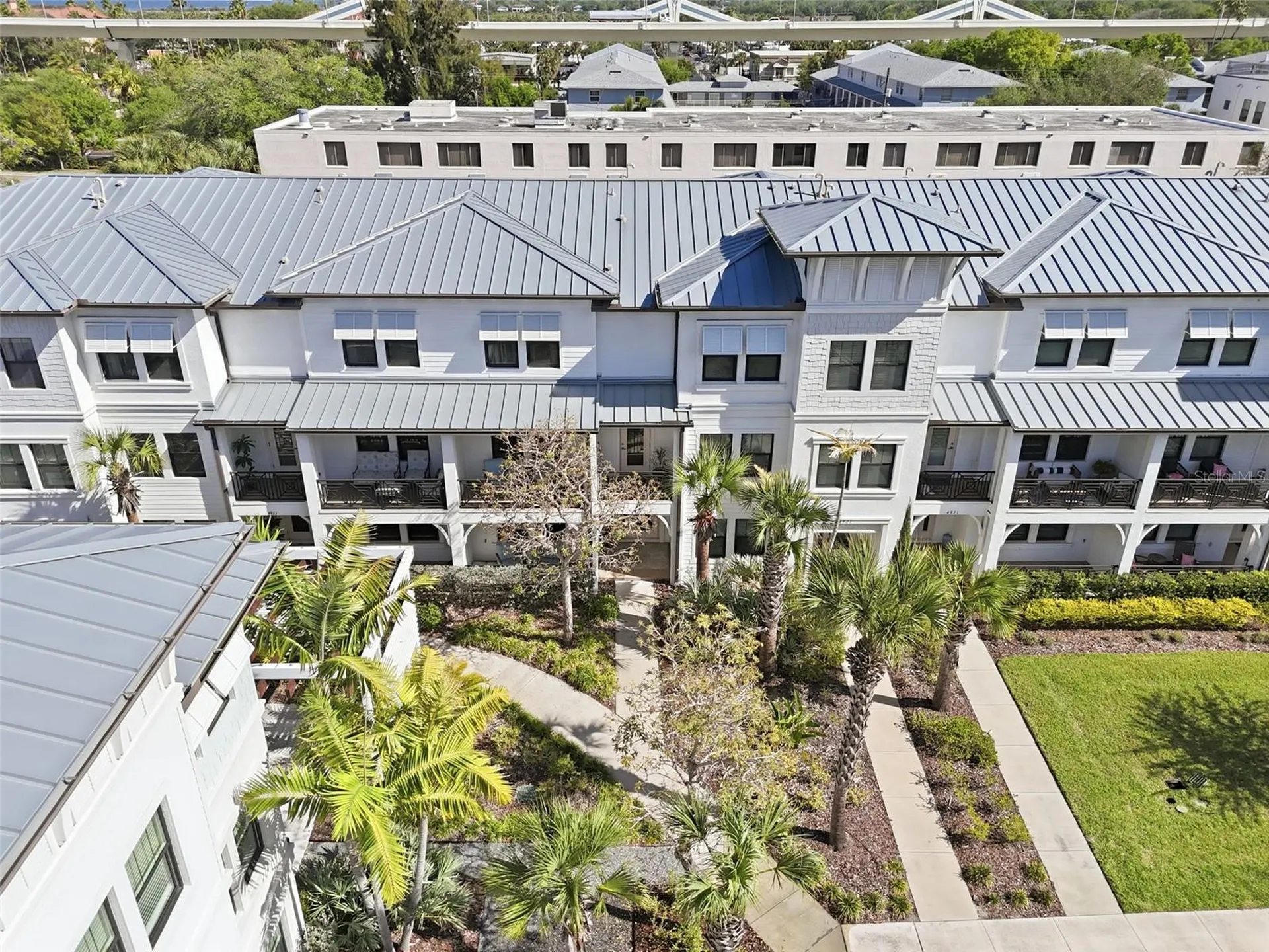 4921 W Paul Avenue Tampa FL 33611
