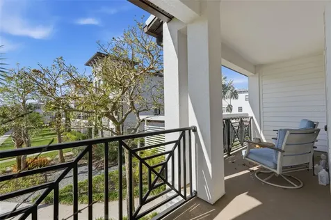 4921 W Paul Avenue Tampa FL 33611