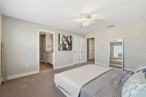 4921 W Paul Avenue Tampa FL 33611