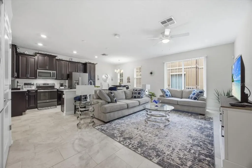 1365 Shinnecock Hills Drive Davenport FL 33896