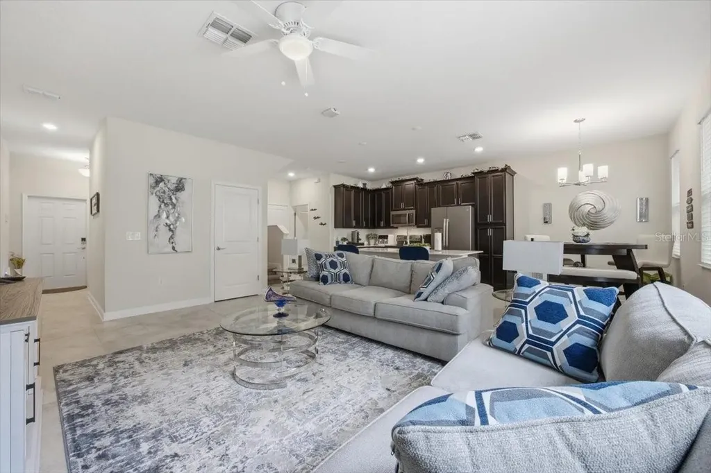 1365 Shinnecock Hills Drive Davenport FL 33896