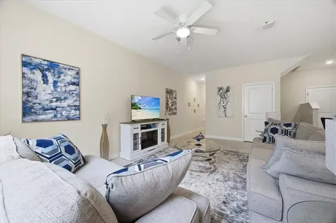1365 Shinnecock Hills Drive Davenport FL 33896