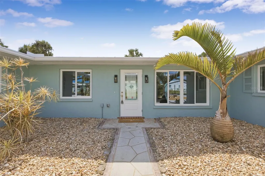 1424 Lemon Bay Drive Englewood FL 34223