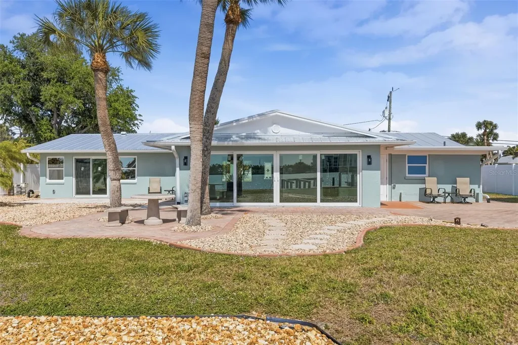 1424 Lemon Bay Drive Englewood FL 34223