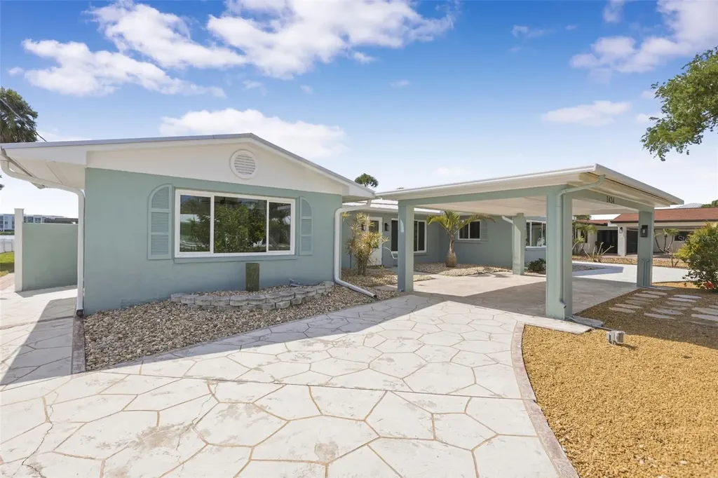 1424 Lemon Bay Drive Englewood FL 34223