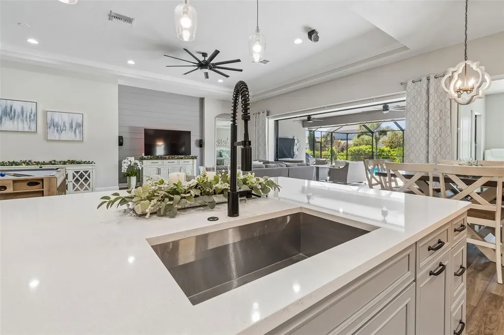4241 Amped Way Land O Lakes FL 34638