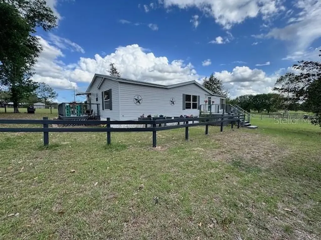 19231 NW Highway 335 Williston FL 32696