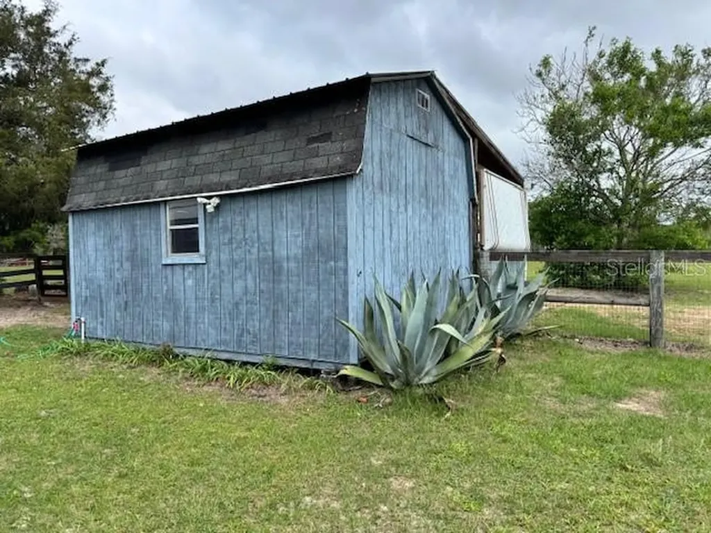 19231 NW Highway 335 Williston FL 32696