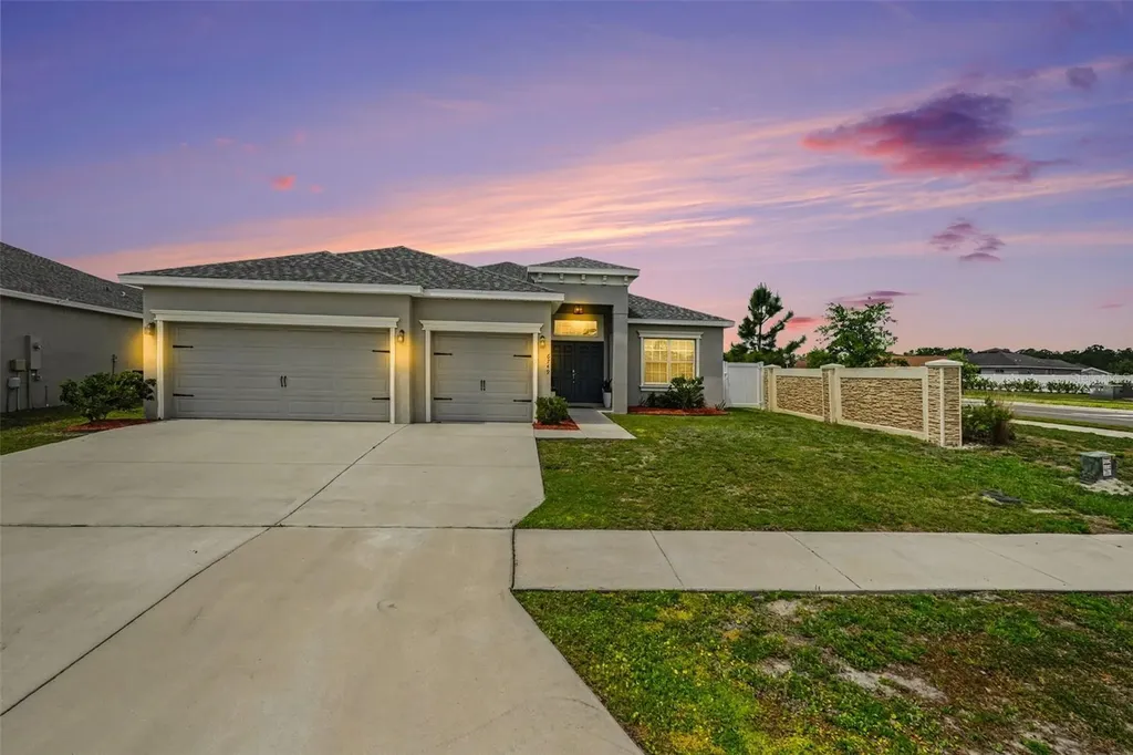 6749 Abbywood Lane Zephyrhills FL 33541