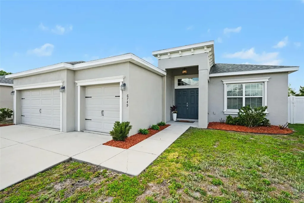 6749 Abbywood Lane Zephyrhills FL 33541