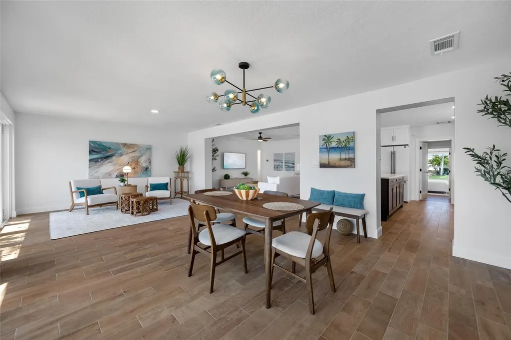 7984 1st Avenue S St Petersburg FL 33707
