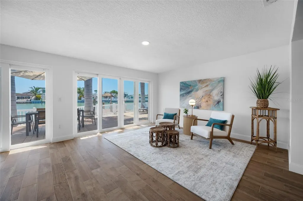 7984 1st Avenue S St Petersburg FL 33707