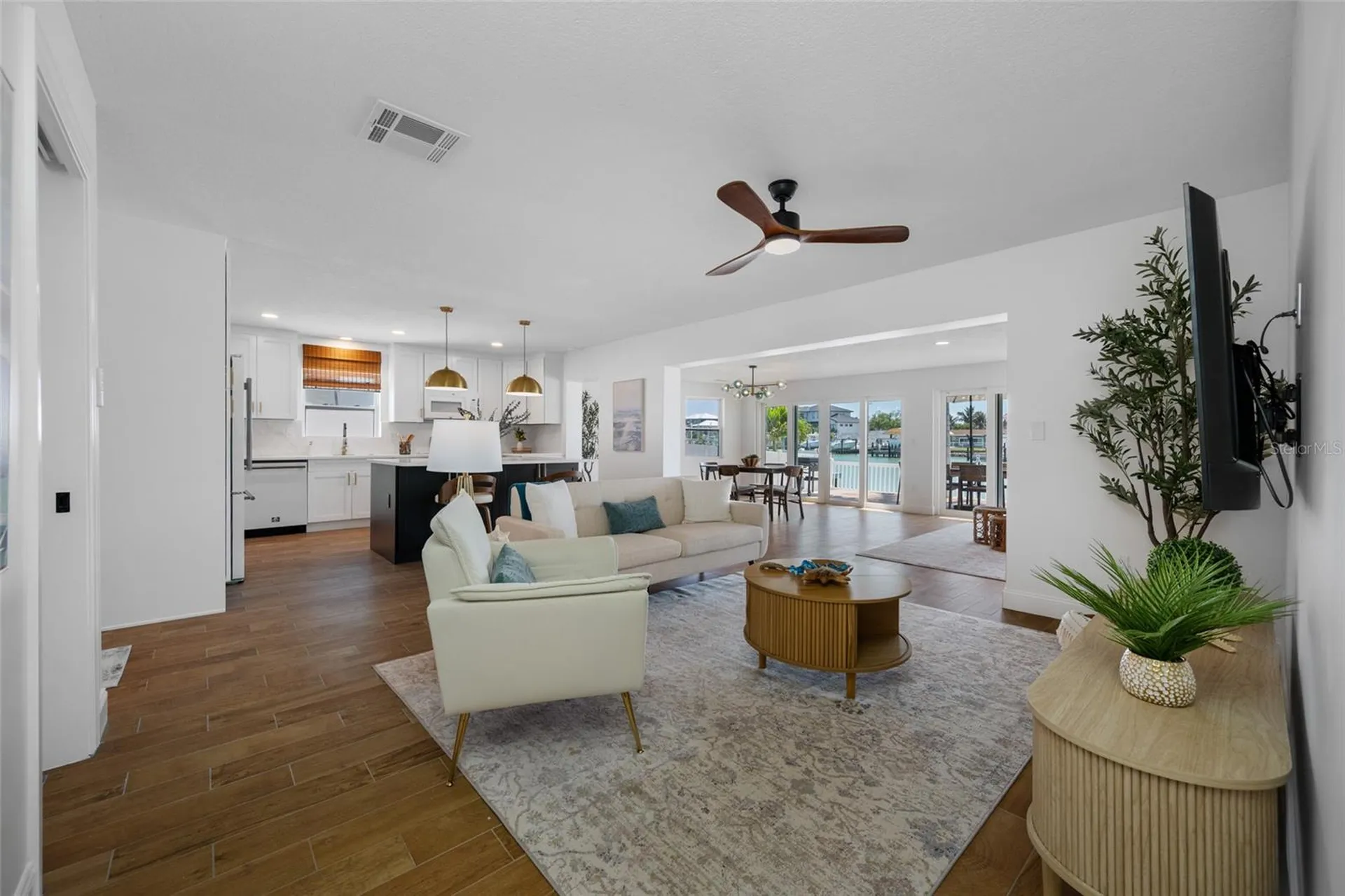 7984 1st Avenue S St Petersburg FL 33707