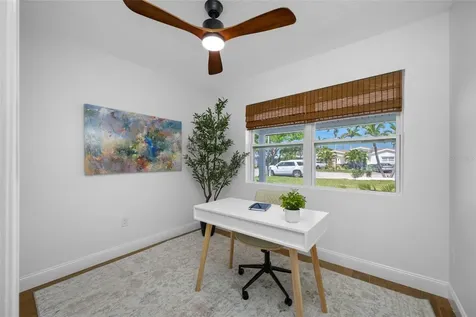 7984 1st Avenue S St Petersburg FL 33707