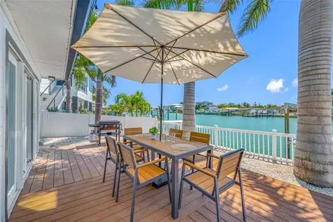 7984 1st Avenue S St Petersburg FL 33707