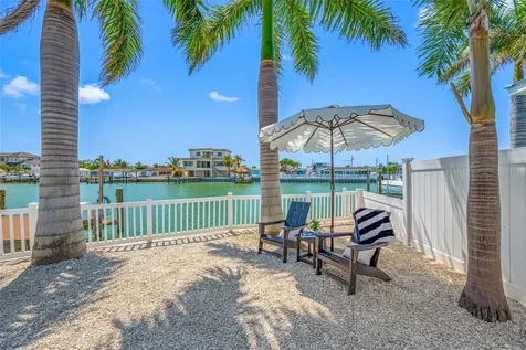 7984 1st Avenue S St Petersburg FL 33707