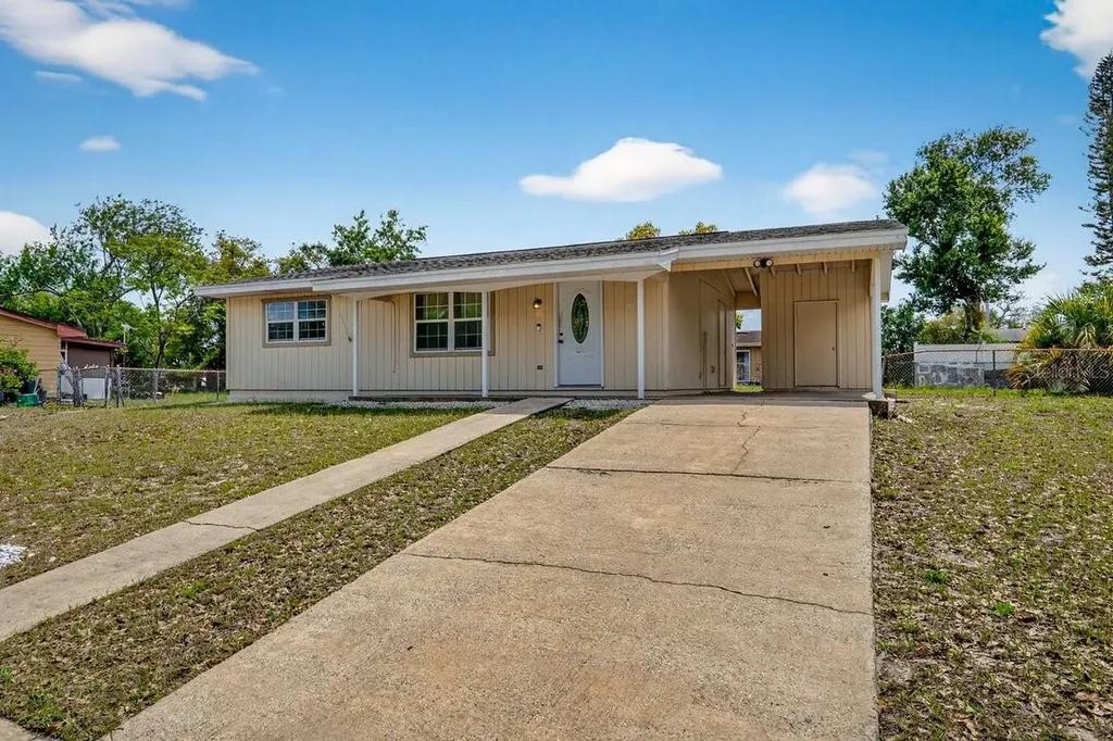 2791 Fulford Street Deltona FL 32738