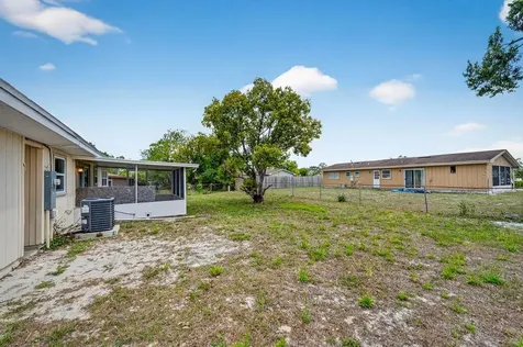 2791 Fulford Street Deltona FL 32738