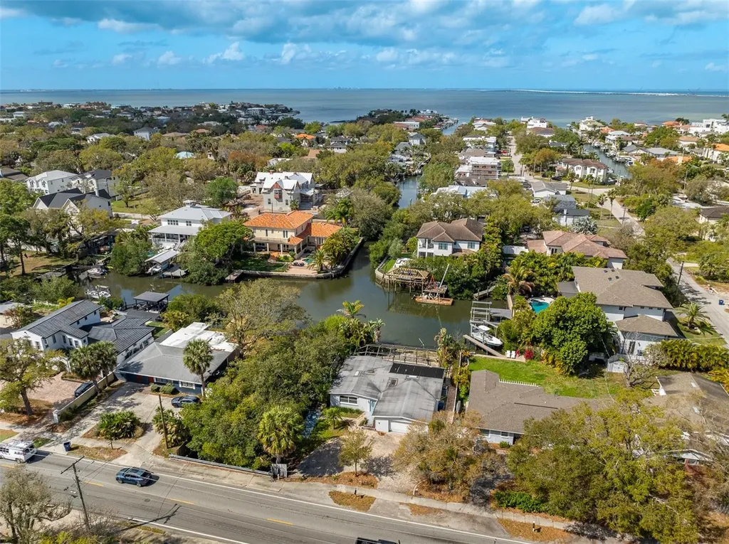 2107 S West Shore Boulevard Tampa FL 33629