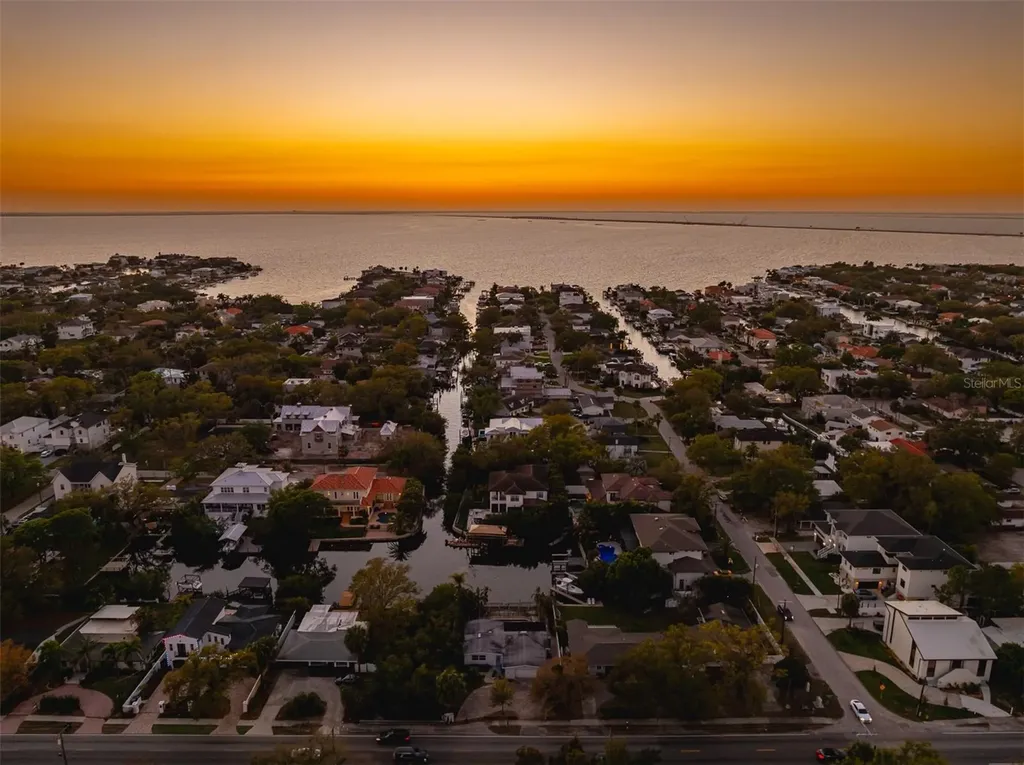 2107 S West Shore Boulevard Tampa FL 33629