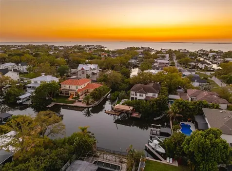 2107 S West Shore Boulevard Tampa FL 33629