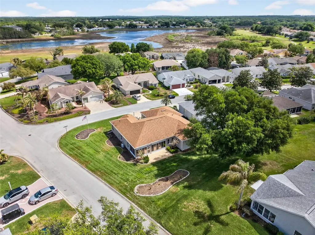 5036 Sawgrass Lake Circle Leesburg FL 34748