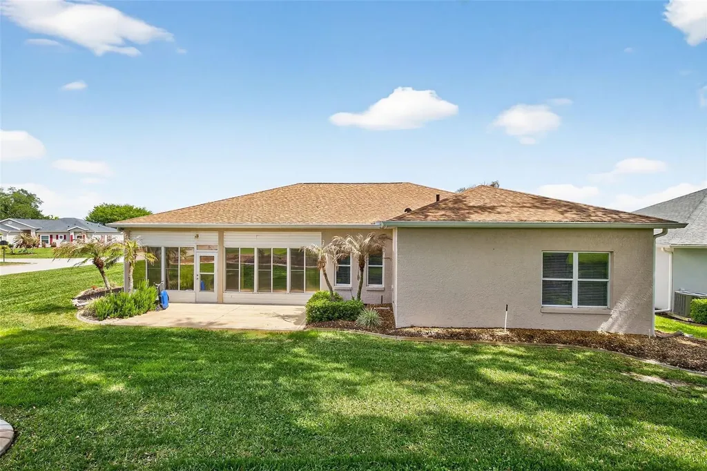 5036 Sawgrass Lake Circle Leesburg FL 34748