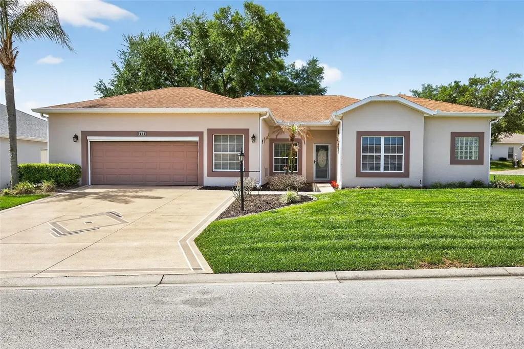5036 Sawgrass Lake Circle Leesburg FL 34748