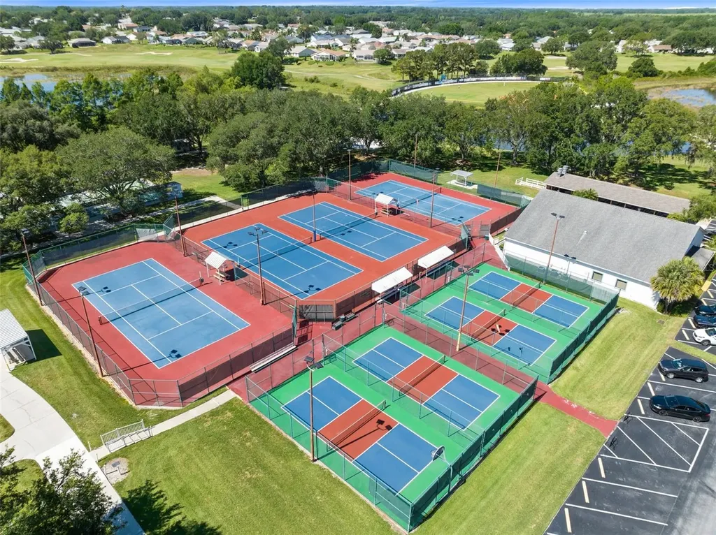 5036 Sawgrass Lake Circle Leesburg FL 34748