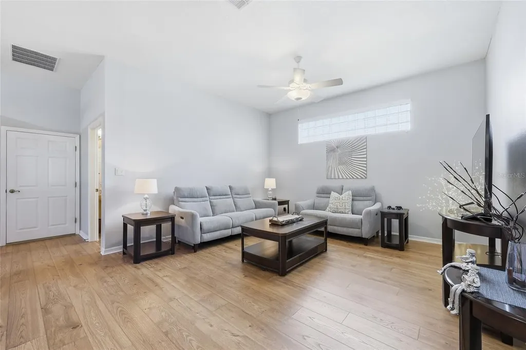 5036 Sawgrass Lake Circle Leesburg FL 34748