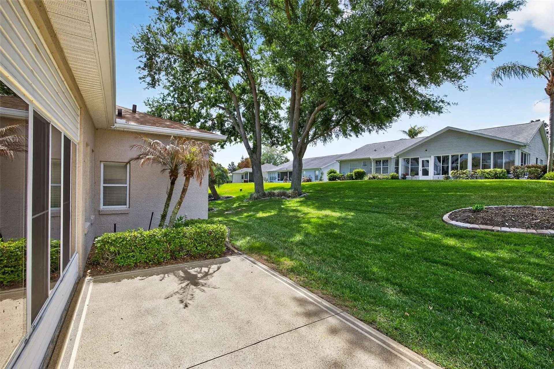 5036 Sawgrass Lake Circle Leesburg FL 34748