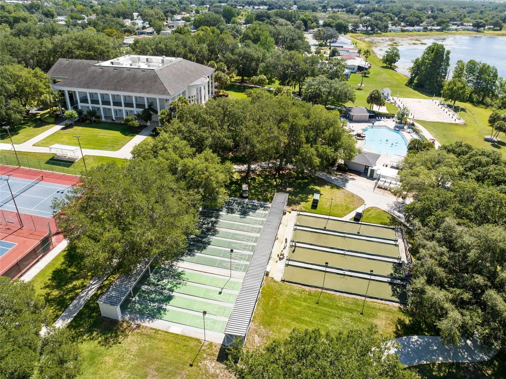 5036 Sawgrass Lake Circle Leesburg FL 34748
