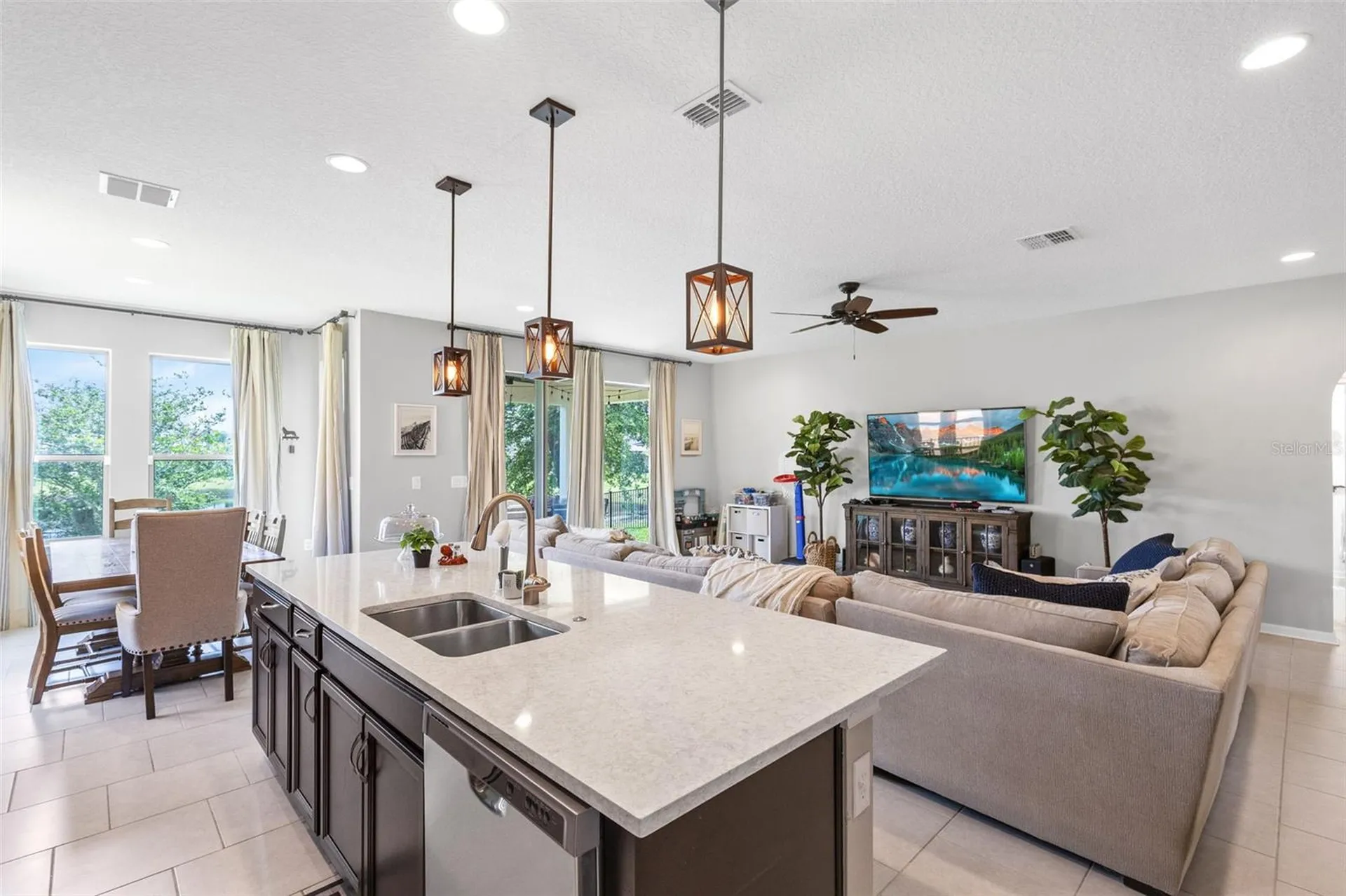 1213 Fountain Coin Loop Orlando FL 32828